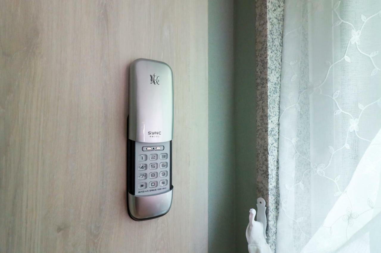 Jj's House *